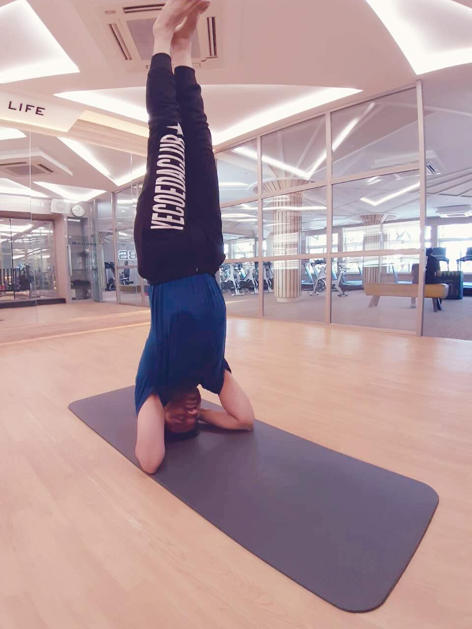 Pavan Raheja headstand — 12 min 53 sec